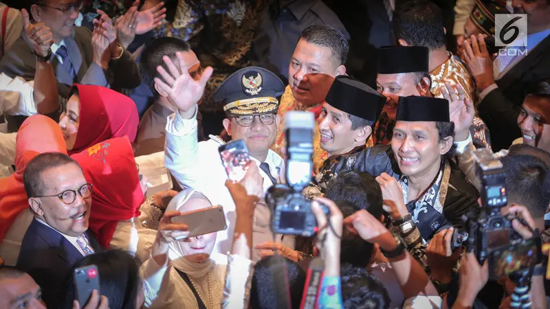 Resmi Pimpin DKI Jakarta, Anies Baswedan Teken Dokumen Sertijab