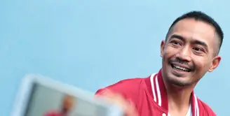 Tidak membutuhkan waktu lama untuk kembali membangun bahtera rumah tangga. Yama Carlos siap mempersunting Arfita Dwi Putri. Kini, keduanya tengah mempersiapkan pernikahannya. (Adrian Putra/Bintang.com)