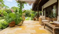 12 Desain Teras Rumah dengan Lantai Batu Alam Minimalis yang Elegan dan Sejuk