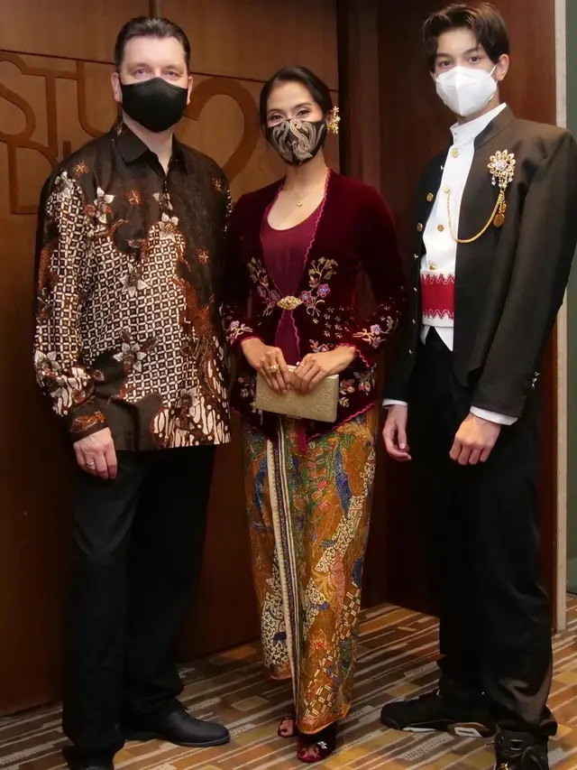 [Fimela] Maudy Koesnaedi dan Eddy Meijer