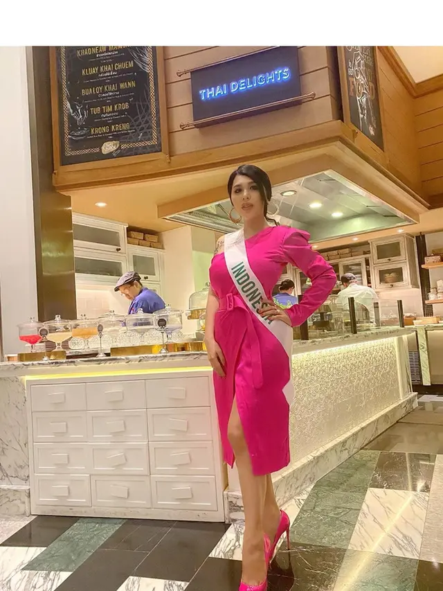 7 Potert Gebby Vesta saat Ikut Ajang Miss International Queen 2020