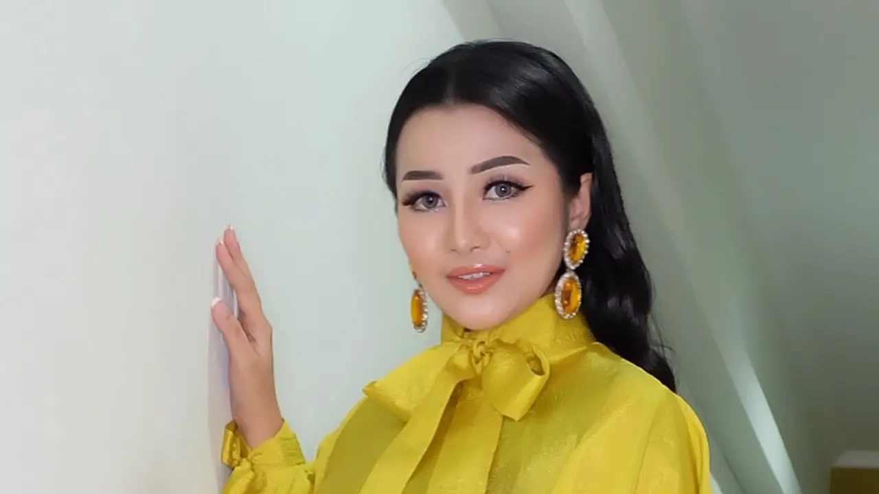 [Bintang] Fitri Carlina