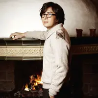 Bae Yong Joon (via dkpopnews.net)