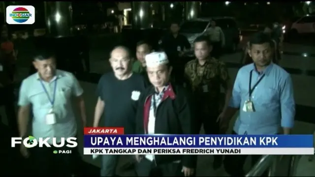 Setelah sempat mangkir, mantan kuasa hukum Setya Novanto, Fredrich Yunadi ditangkap KPK dini hari tadi.