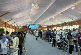 warga hadir open house di istana Negara. (Liputan6.com/Lizsa Egeham)