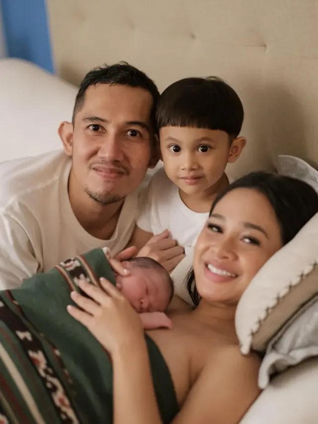 7 Momen Persalinan Anak Kedua Andien, Penuh Haru Bahagia