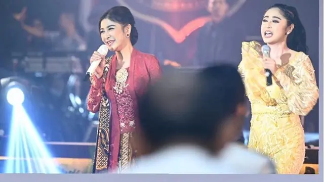 5 Potret Keakraban Dewi Persik dan Uut Permatasari, Dekat Sejak Dulu