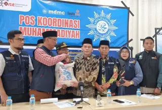 Beras 30 Ton dari Uni Emirat Arab. (Antara)