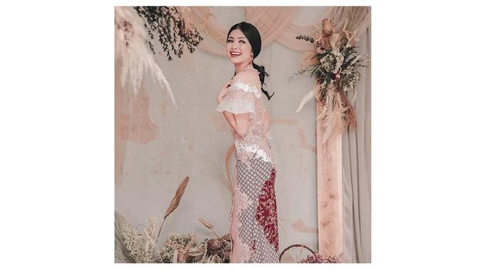 Pesona Elisa Jonathan (Sumber: Instagram/elisajonathan)