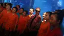 Menteri Kelautan dan Perikanan Susi Pudjiastuti  foto bersama saat meresmikan Jakarta Aquarium di Jakarta, Selasa (16/10). Dibukanya Jakarta Aquarium guna memperkenalkan Kekayaan Biota Laut kepada masyarakat. (Liputan6.com/Johan Tallo)