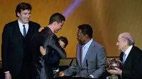 [VIDEO] Derai Air Mata Ronaldo dan Anaknya di Gala Ballon d`Or
