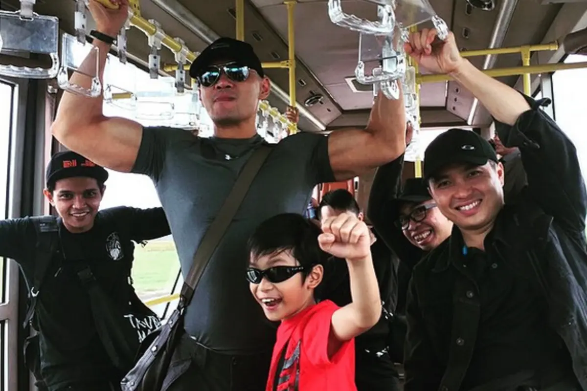 Deddy Corbuzier dan Azkanio Nikola