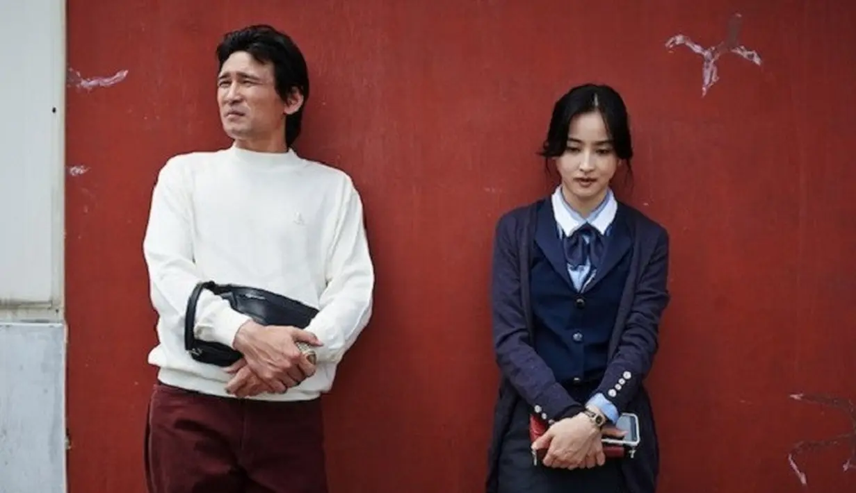 Film Man In Love ini benar-benar menguras air mata. Pasalnya film ini menceritakan tentang kisah cinta yang sederhana akan tetapi memilukan. (Foto: asianwiki.com)