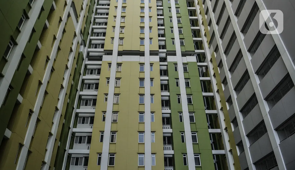Suasana Rusun Pasar Rumput, Jakarta, Senin (27/7/2020). Perumda Pasar Jaya dan Pemprov DKI masih menggodok alokasi penerima manfaat Rusun Pasar Rumput, termasuk konsep kepemilikan apakah menjadi rusunawa atau milik rusunami yang diharapkan dapat diputuskan Oktober 2020.(merdeka.com/Iqbal S. Nugroho)