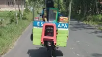 Usai Spanduk Gorengan, Kini Muncul Pedagang ‘Es Apa' yang Bikin Penasaran