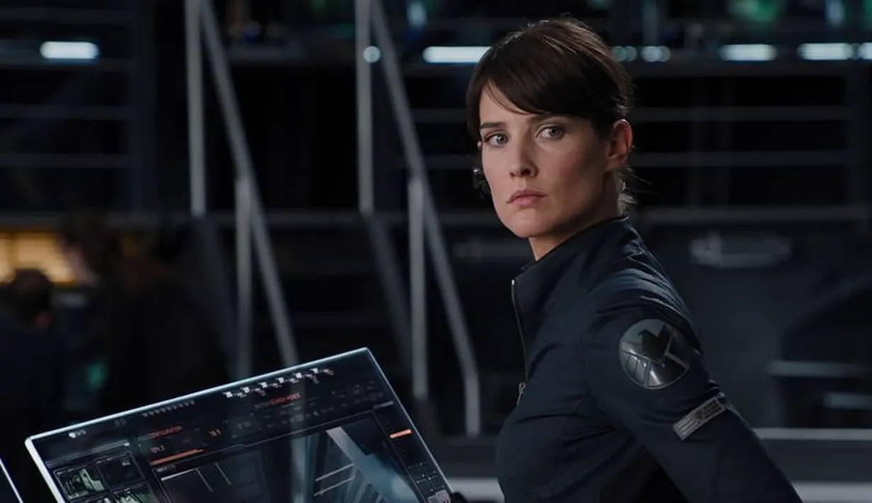 Selain itu Maria Hill pun tak terlihat. Padahal kedua karakter tersebut sering terlihat di serial S.H.I.E.L.D. (AUX - The AV Club)