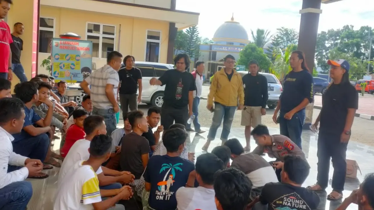 Sat Reskrim Polres Lebak Amankan 13 Warga Pelaku Amuk Massa. (Senin, 09/05/2022). (Dokumentasi Polres Lebak).