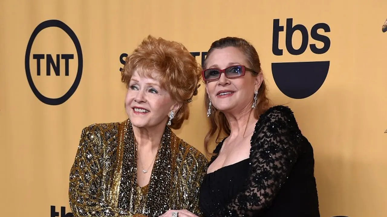 Debbie Reynolds meninggal dunia diusia 84 tahun sehari setelah kepergian putrinya Carrie Fisher. (AFP/Bintang.com)