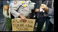 polisi sita poster tukang kawal jogging