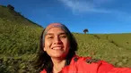 Medina Kamil, host kelahiran 6 April 1982 yang sangat suka dengan alam. Baginya, berpetualang di alam sudah menjadi passion. Salah satu hobi yang ia suka yakni hiking gunung. Gunung Merbabu pun pernah didaki oleh Medina Kamil.(Liputan6.com/IG/medinakamil)