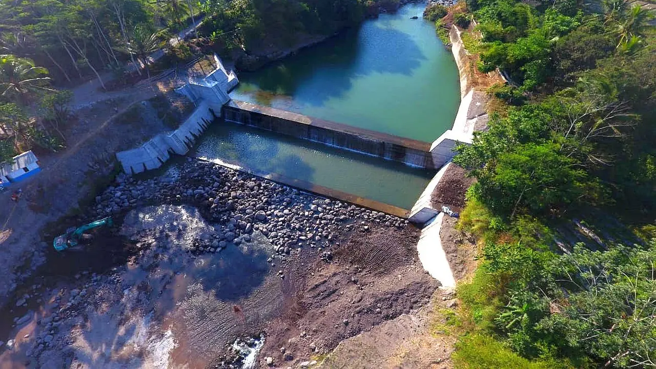 Antisipasi Banjir Lahar Gunung Merapi, Menteri PUPR Bangun 7 Sabo Dam Baru