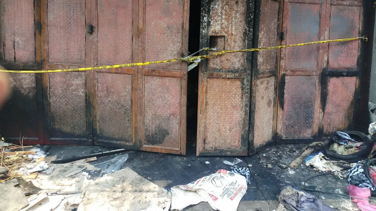 Kebakaran ruko di Tangerang menewaskan tiga orang.