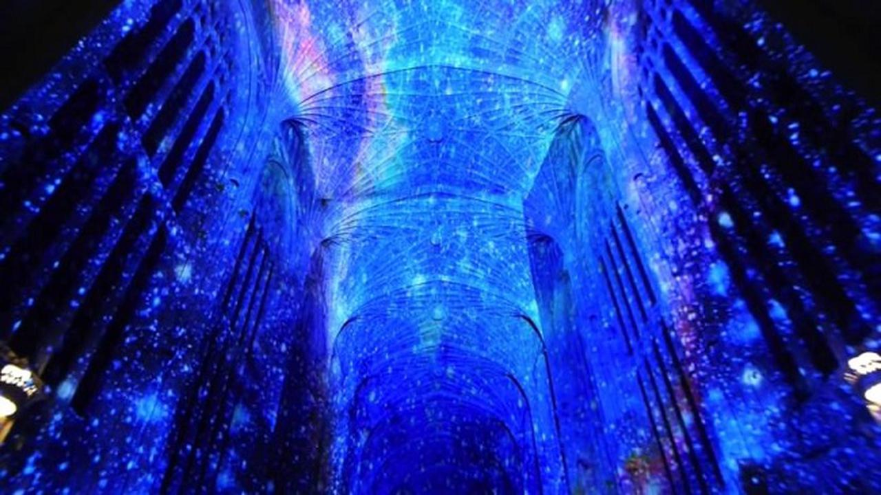 Kapel Ini Diubah Jadi 'Taman Cahaya' untuk Proyek Galang Dana 