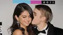 Selena Gomez harus menelan pil pahit ketika dirinya harus menerima kenyataan bahwa Justin Bieber resmi pacaran dengan Sofia Richie pada 15 Agustus 2016 lalu. (AFP/Bintang.com)
