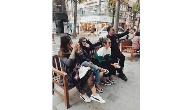 Begini potret Enzy Storia, Jessica Milla dan para sahabatnya saat berlibur di Korea Selatan.