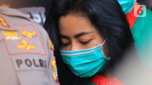 Jadi Tersangka Narkoba, Vitalia Sesha Berbaju Tahanan