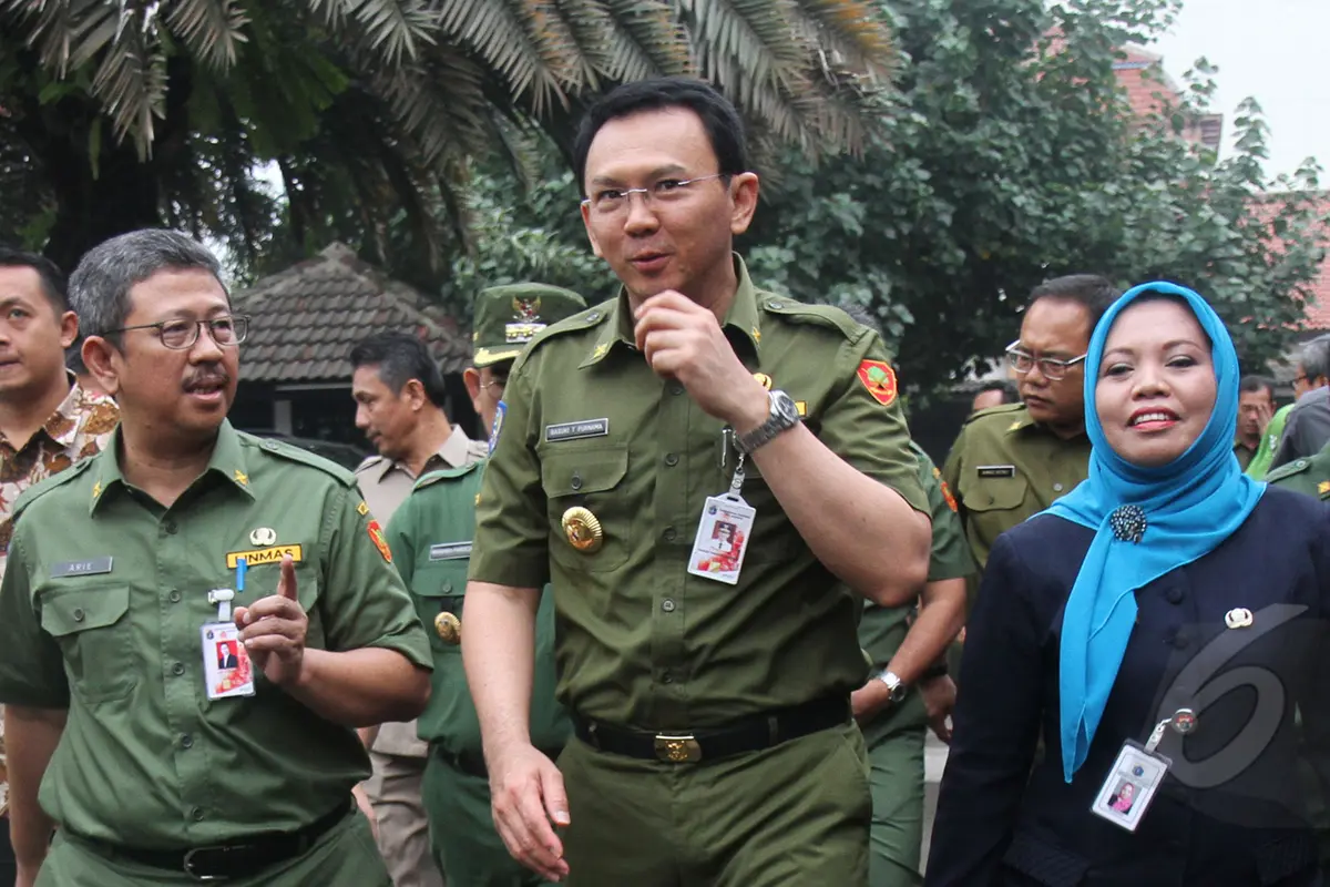 Hari Pertama UN, Ahok Beri Semangat Ratusan Siswa SMKN 27 Jakarta