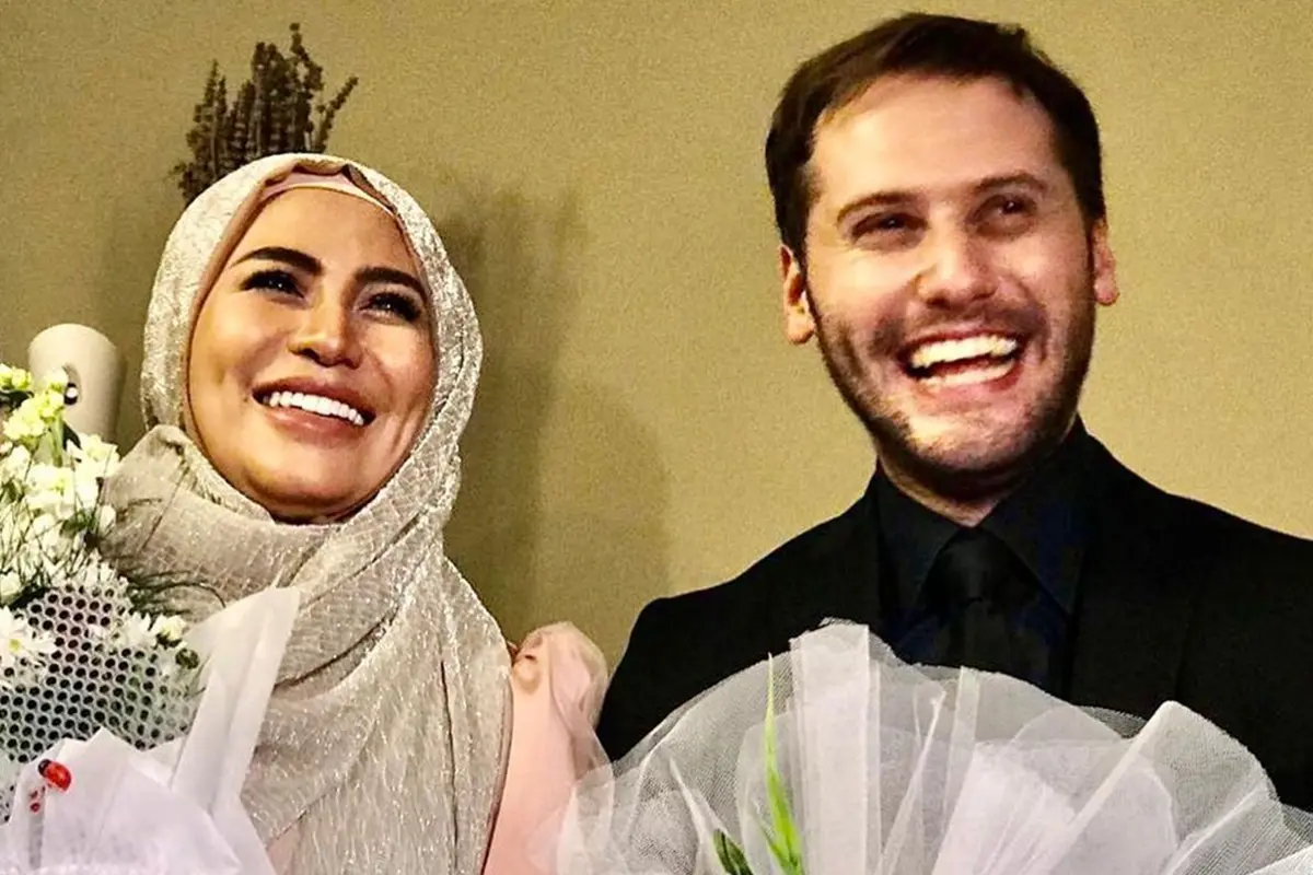 Momen Cinta Penelope dan Suami yang Jarang Tersorot, Mesra Banget