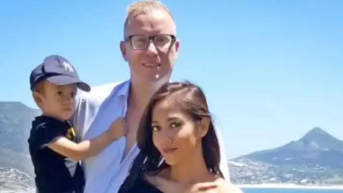 Tiara Lestari, Stephan Oelkers