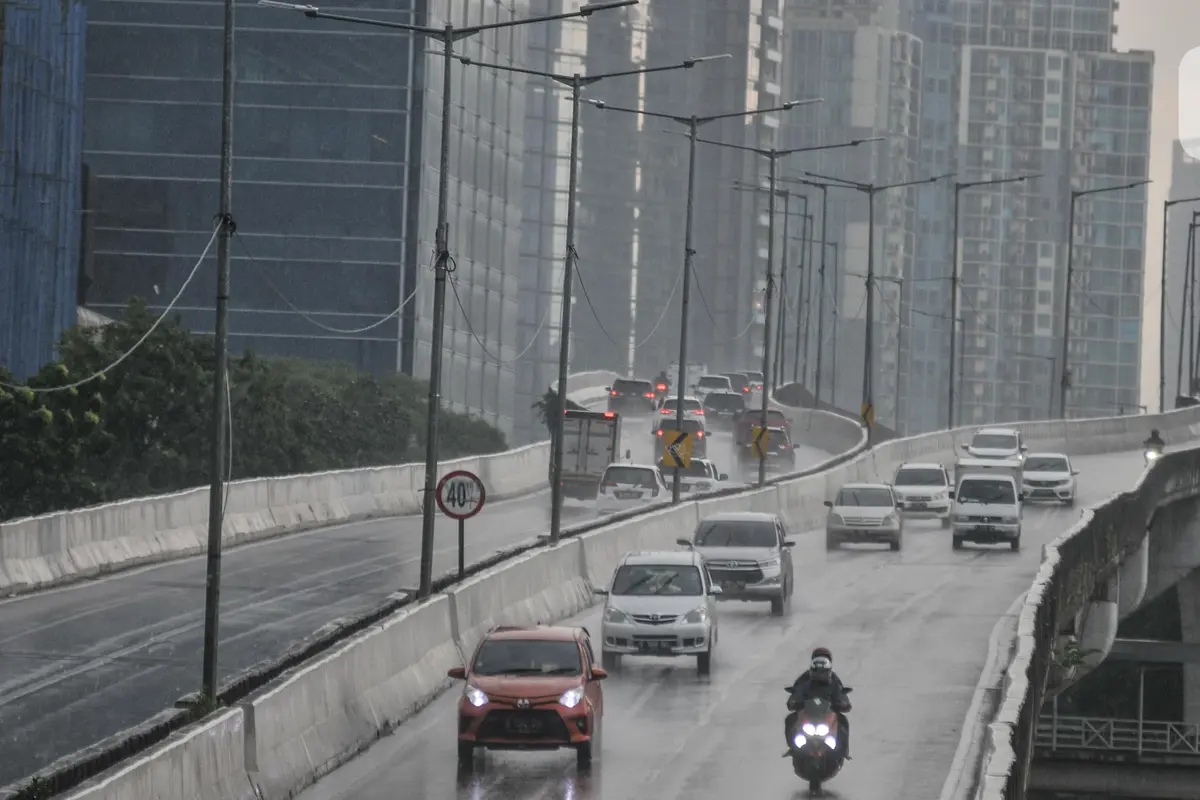 Waspada Cuaca Ekstrem di Jabodetabek Hingga April 2022