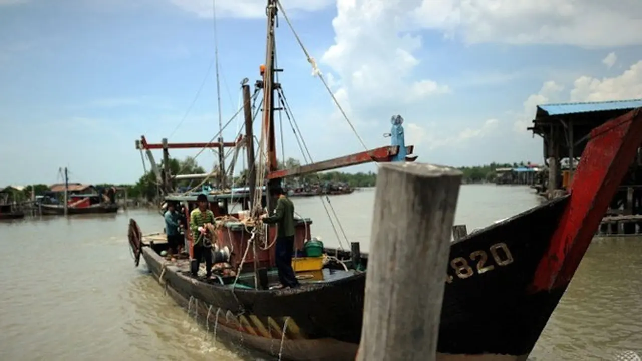 kapal-tenggelam-140105c.jpg