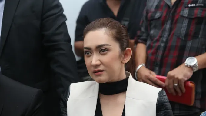 [Bintang] Nafa Urbach