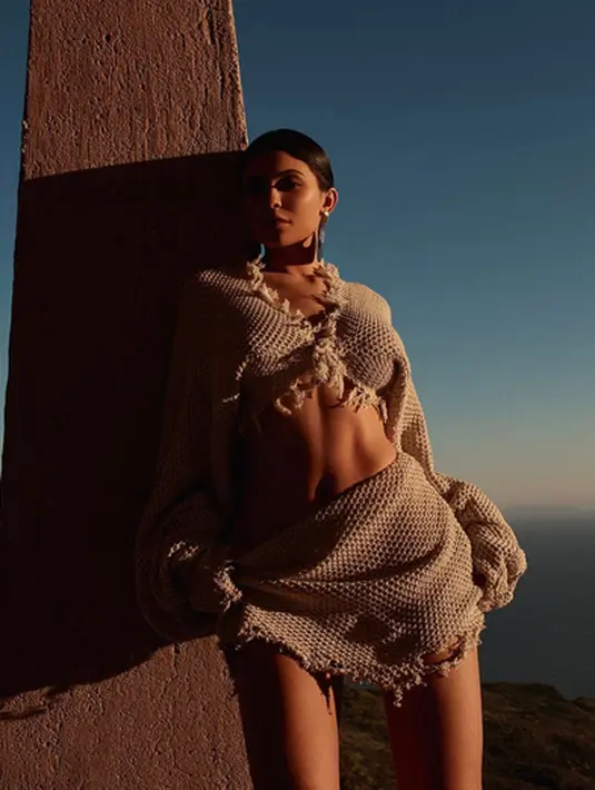 Belakangan ini selama satu tahun lebih mereka dengan penuh kekuatan menjalani hubungan sebagai sepasang kekasih. Namun saat ini, terlihat Kylie yang ingin mengubah kehidupannya dengan berpisah dari Tyga. (Instagram/Kyliejenner)