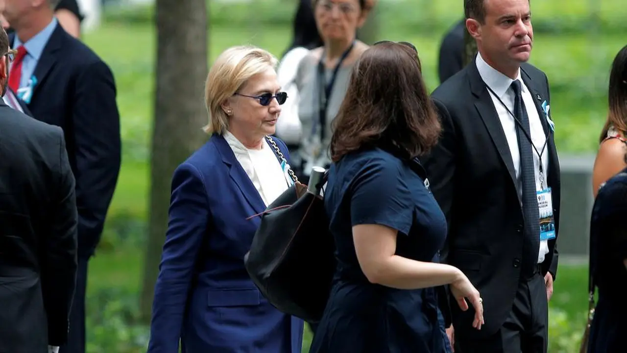 Sakit di Peringatan 9/11, Hillary Clinton Terkena Pneumonia