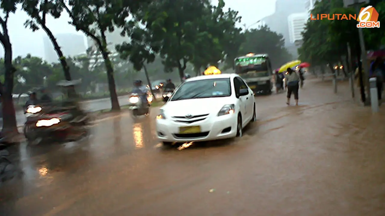 banjir-sudirman130117a.jpg