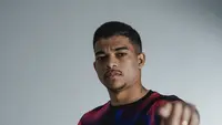 Carlos Iury diperkenalkan sebagai pemain Dewa United, Selasa (4/8/2026). (Dok. Dewa United)