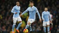 David Silva untuk pertama kalinya tampil sejak awal membela Manchester City saat berhadapan melawan Southampton di ajang Piala Liga Inggris, Rabu (2/12/2015) dini hari WIB. (Reuters/Paul Hanna)