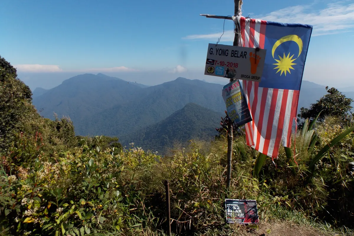Gunung Yong Belar di Malaysia. (Dok: Gunung Bagging https://www.gunungbagging.com/yong-belar/)