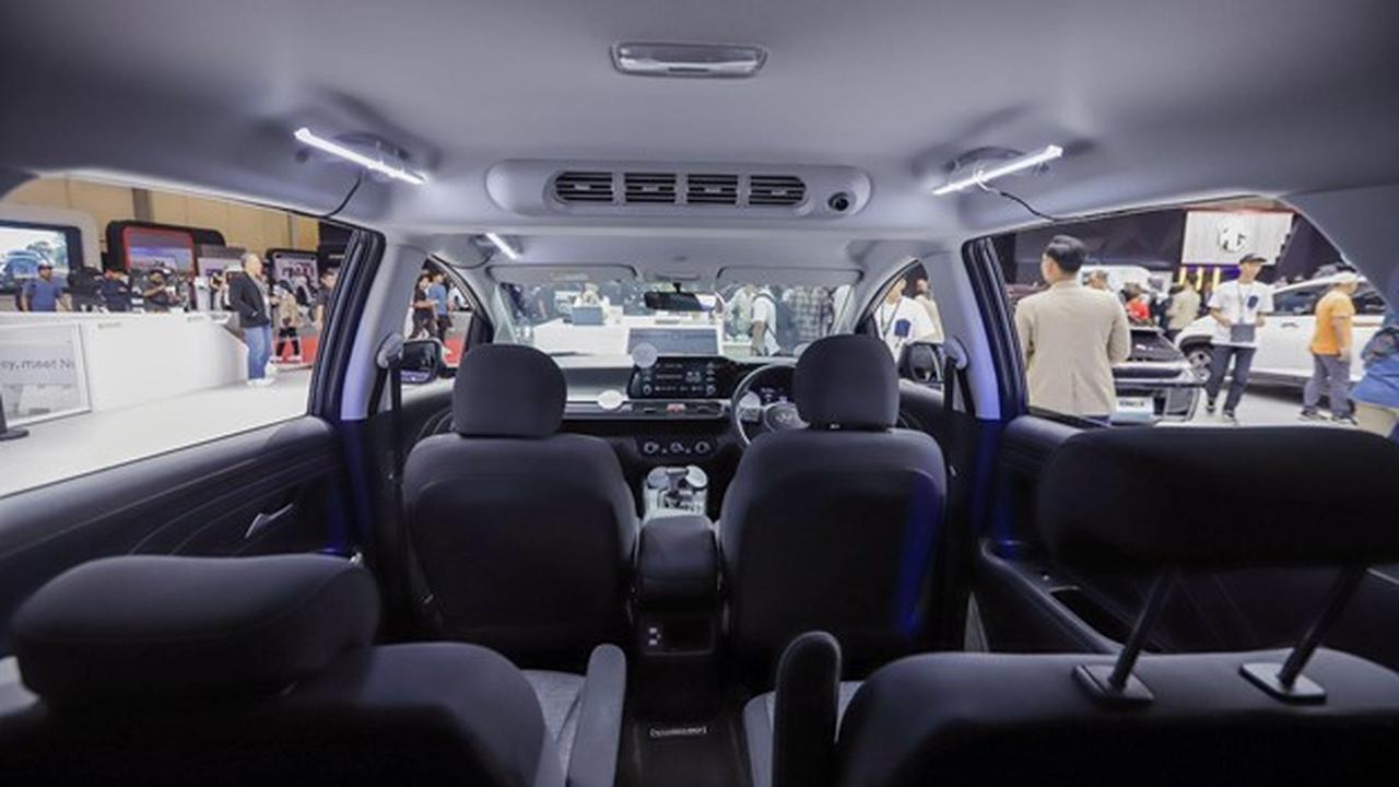 Interior Hyundai STARGAZER