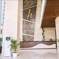 Dalam era modern yang dinamis, kebutuhan akan akomodasi tidak lagi hanya soal tempat beristirahat, tetapi juga ruang yang mendukung produktivitas dan gaya hidup.