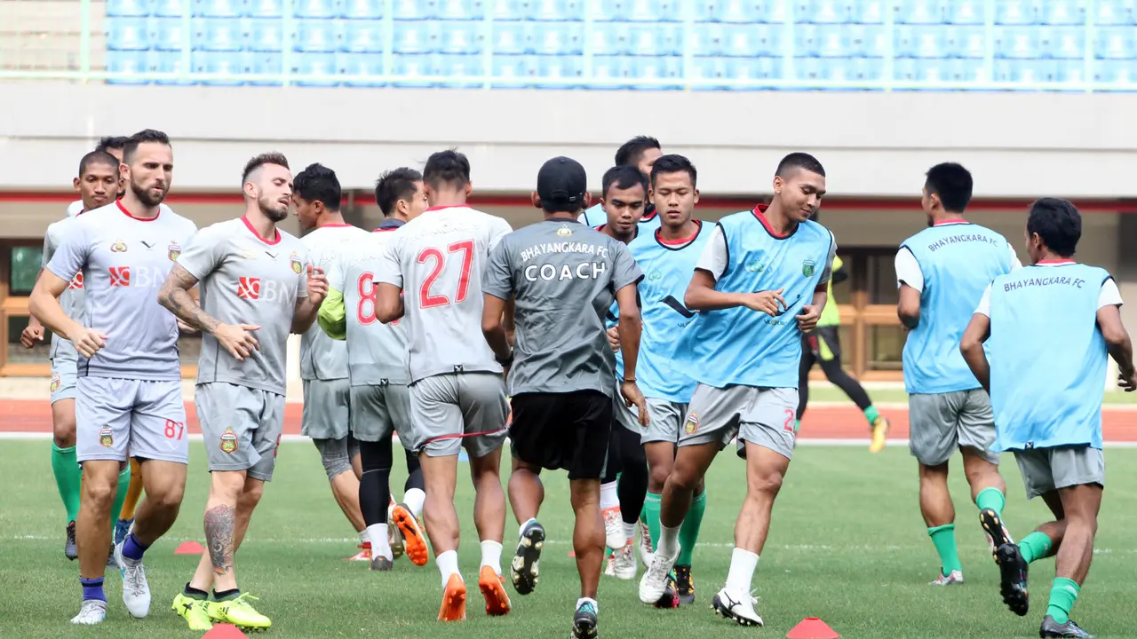 Bhayangkara FC Berlatih