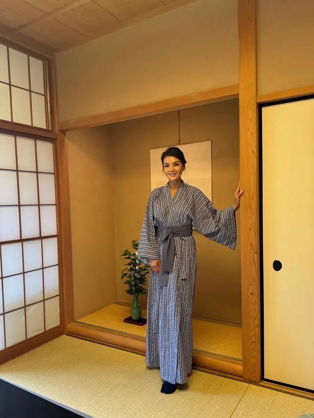 Farah Quinn di Jepang