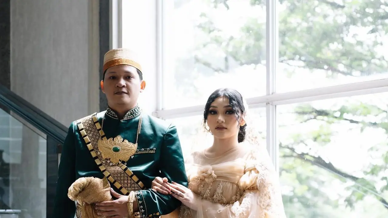 Adik Indah Permatasari, Sinta Mutiara Bella menikah dengan Aslan Andy (Foto: Instagram sintamutiarabell)