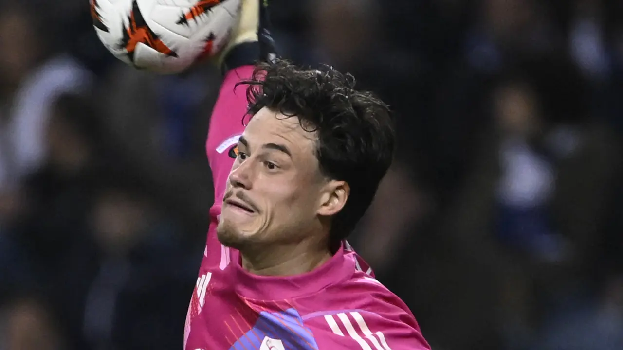 Kiper AS Roma, Mile Svilar