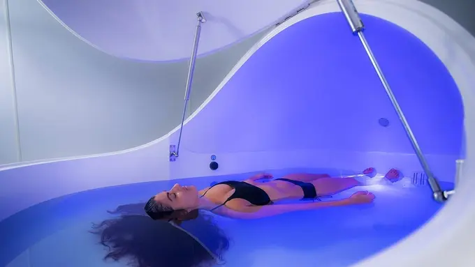 Informasi Seputar Sensory Deprivation Training (Photo by almostfearless.com)
