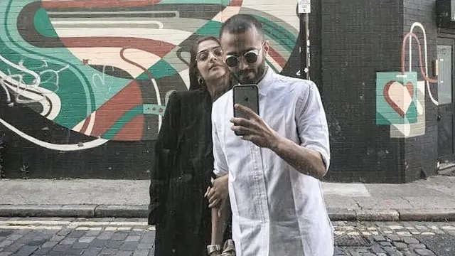 [Bintang] Akhirnya Tanggal Pernikahan Sonam Kapoor dan Anand Ahuja Terungkap
